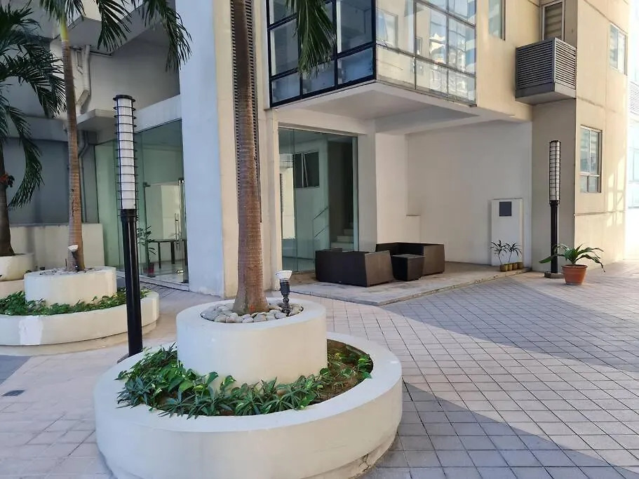 Cozy 2Br In Bgc Near Golf Course - B Fort Tb Manila 0*,