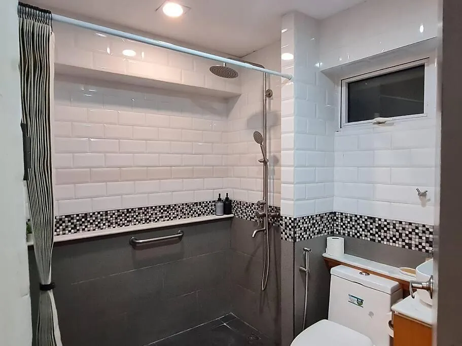 Apartment Cozy 2Br In Bgc Near Golf Course - B Fort Tb Manila